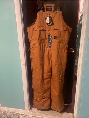 Walls insulated bib work overalls Men's size X- large with elastic strap.